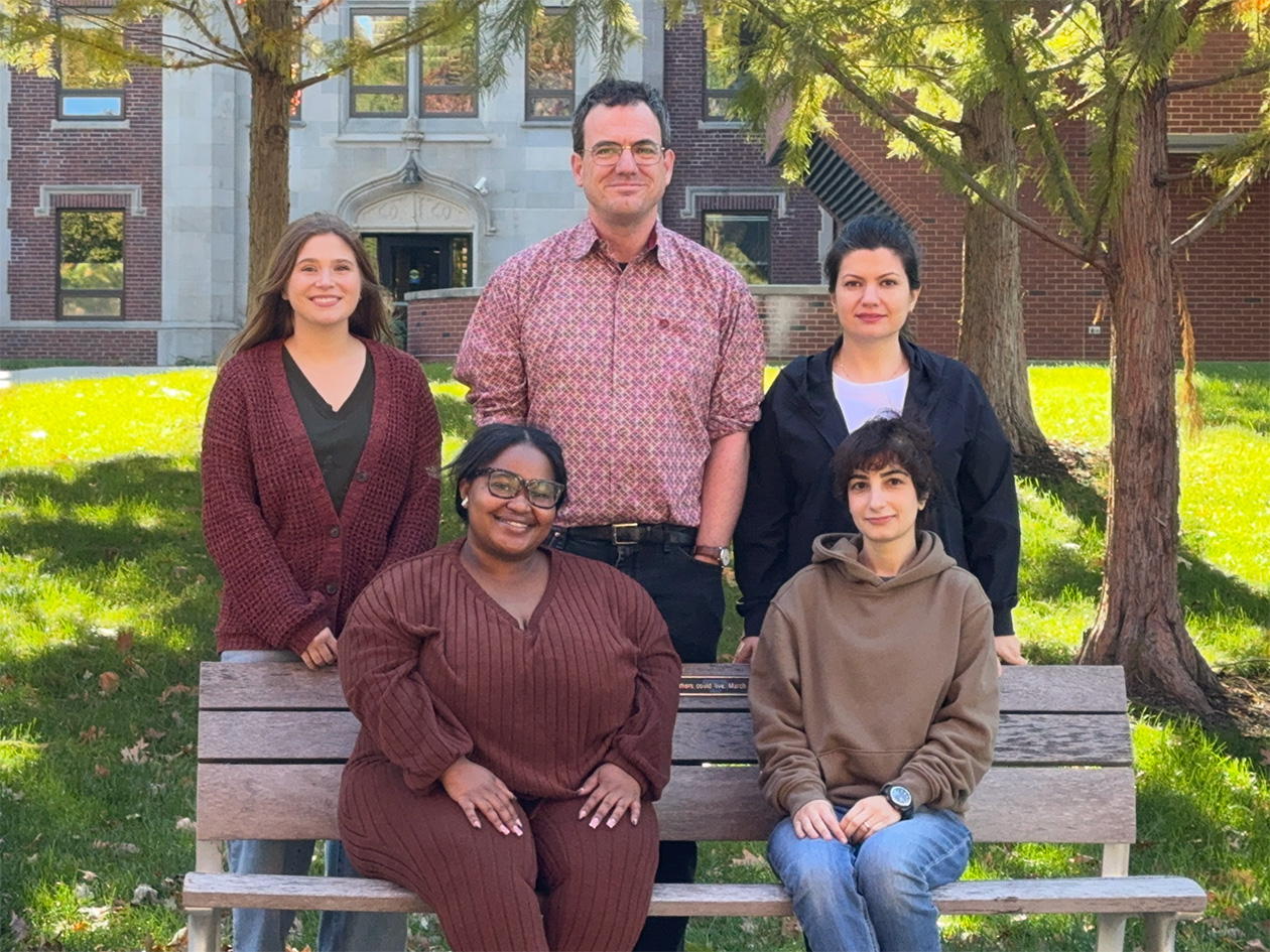 Hefti Lab Group Photo